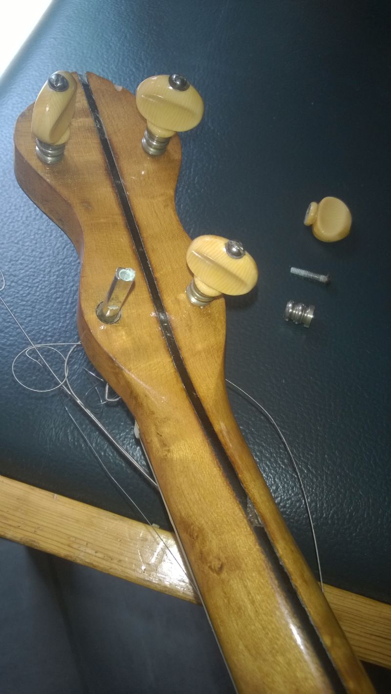 friction banjo tuner with washer removed