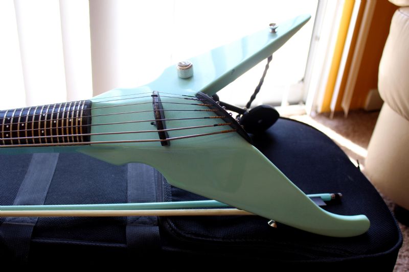 Viper Electric Violin, 7 Strings, Frets, Light Blue Discussion Forums