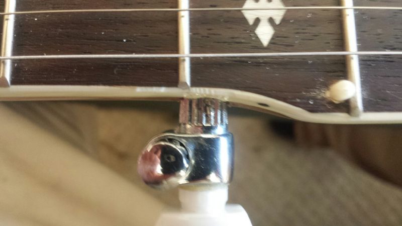 5th string nut
