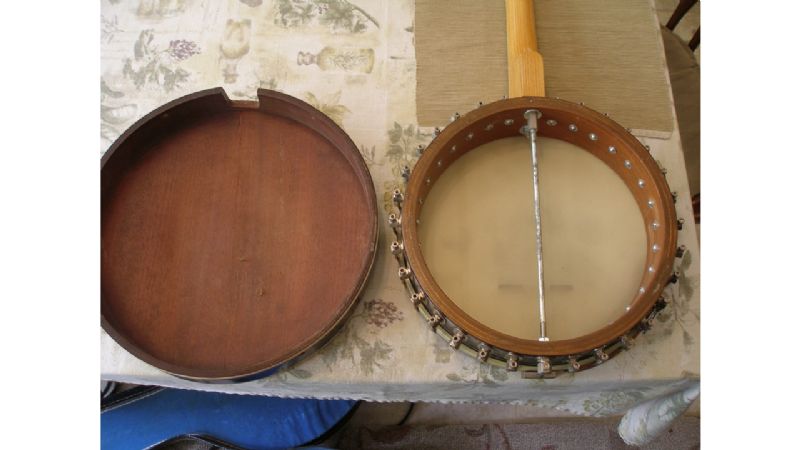 Kent banjo shop
