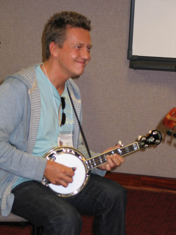 Marvin s amazing mini banjo Discussion Forums Banjo Hangout