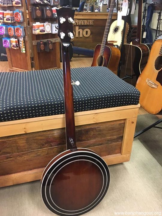 Hawthorn Bowtie mahogany banjonew price Used Banjo For Sale at