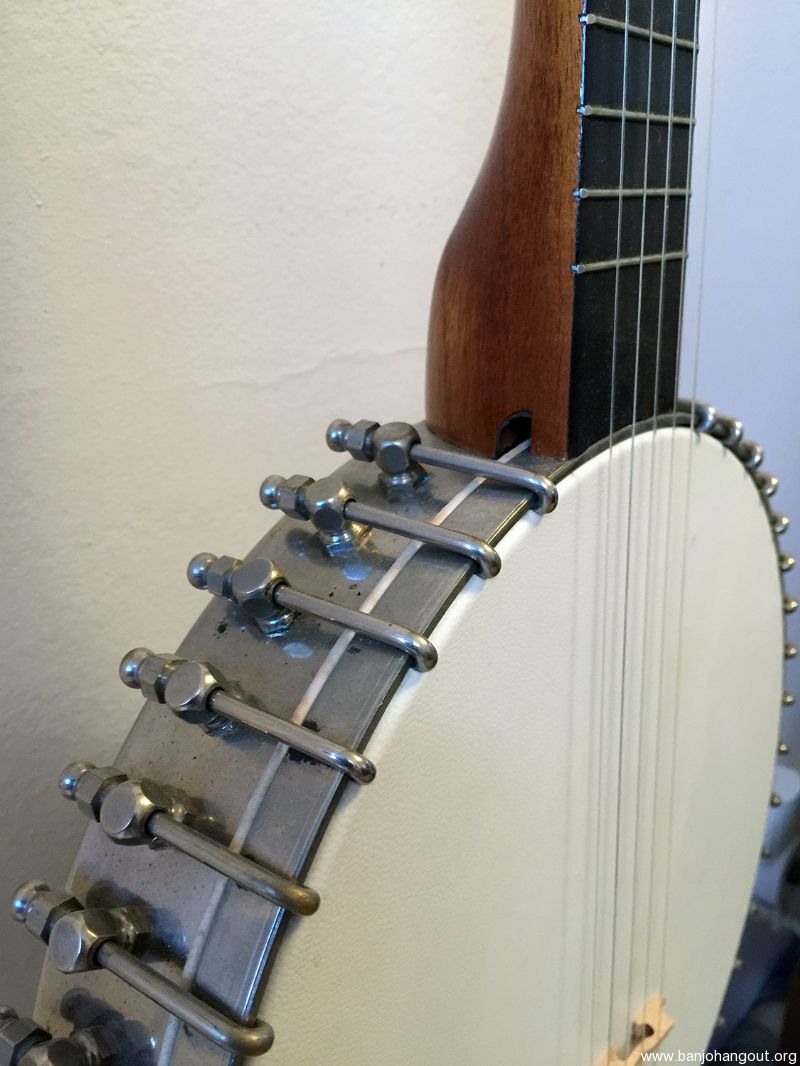 Banjo bracket clearance