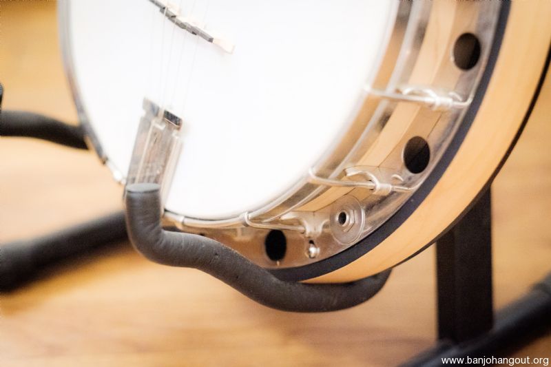 Deering Goodtime Special Resonator Bluegrass Banjo with Kavanjo