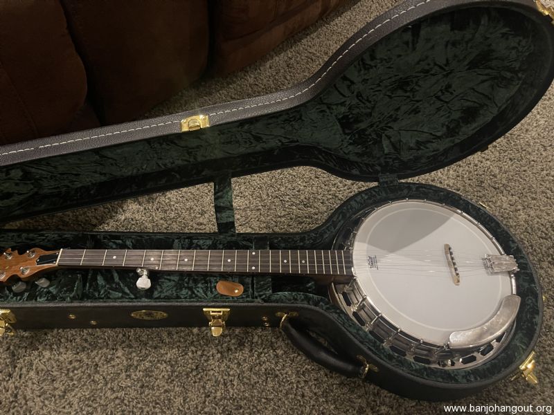 Saga RK2 Kit Archtop Banjo & Hard Case Used Banjo For Sale at