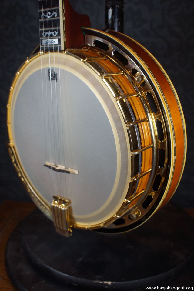 Vintage Iida 5 String Gold Plated Archtop 5 String Banjo DELUXE MADE IN Vintage Iida 5 String Gold Plated Archtop 5 String Banjo DELUXE MADE IN