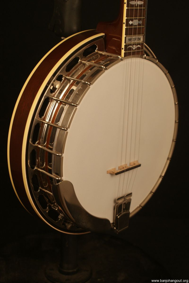 1997 Gibson RB3 5 string Banjo with Hardshell Case.... Used Banjo For