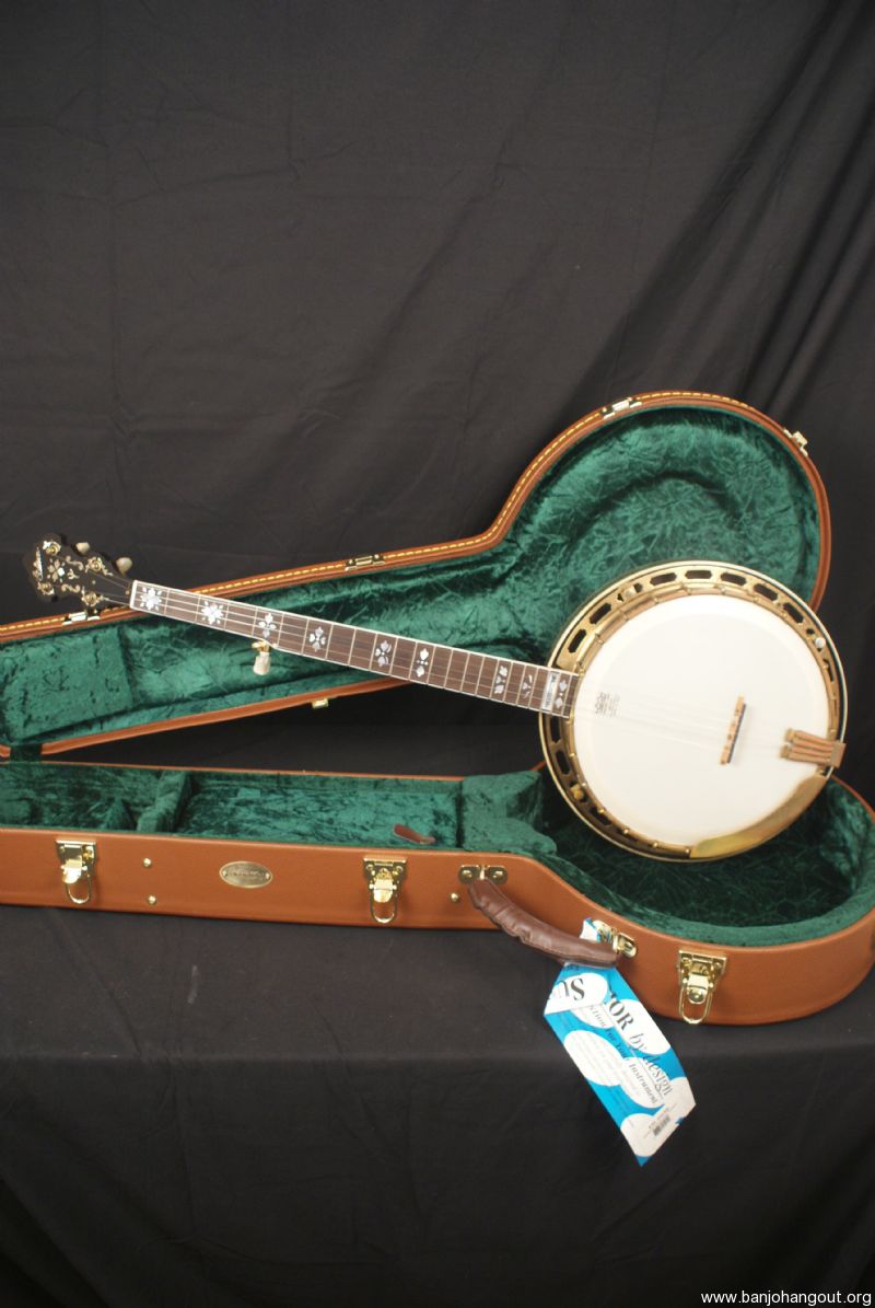 1928 Gibson Granada 5 string Banjo with Superior Case.... Used Banjo