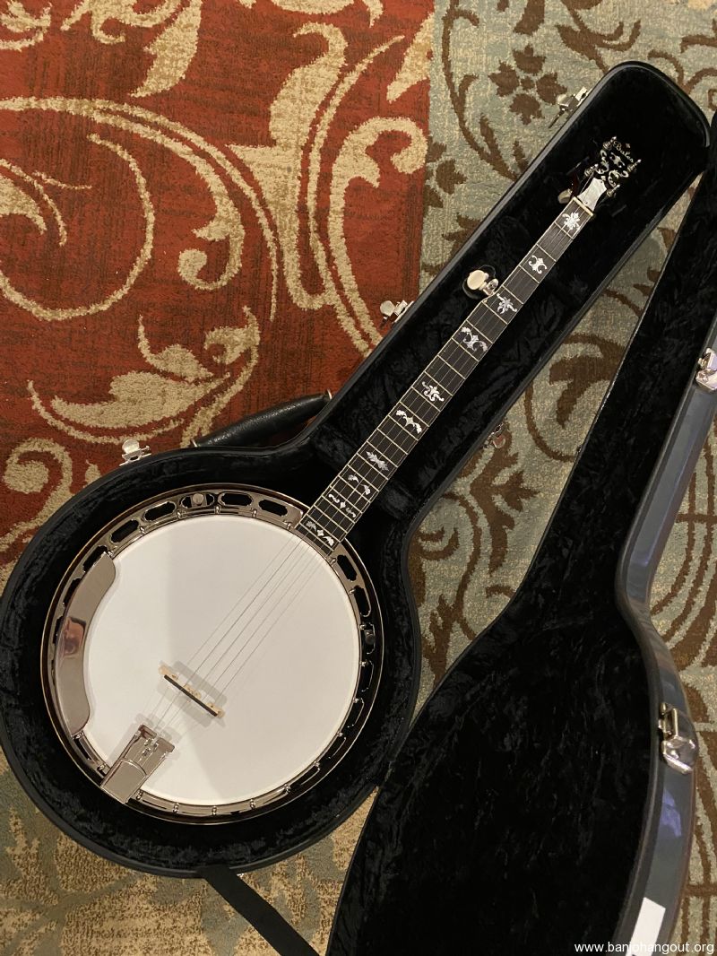 Ronnie Bales Maple banjo with Bales 035 tone ring and Patent Pending