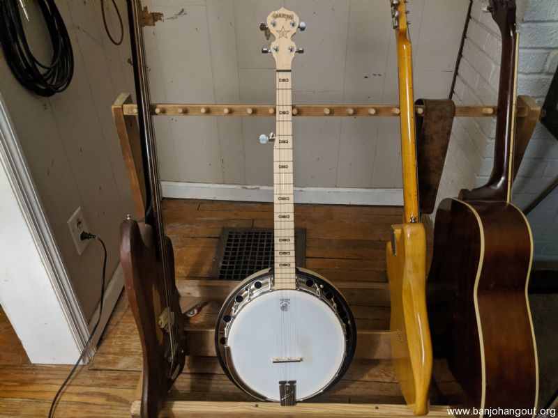 Nearly New Deering Goodtime w/Resonator Used Banjo For Sale at