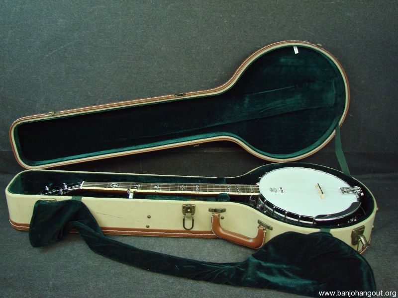 *Sold pending payment*WASHBURN B15 LIMITED EDITION 5 STRING RESONATOR