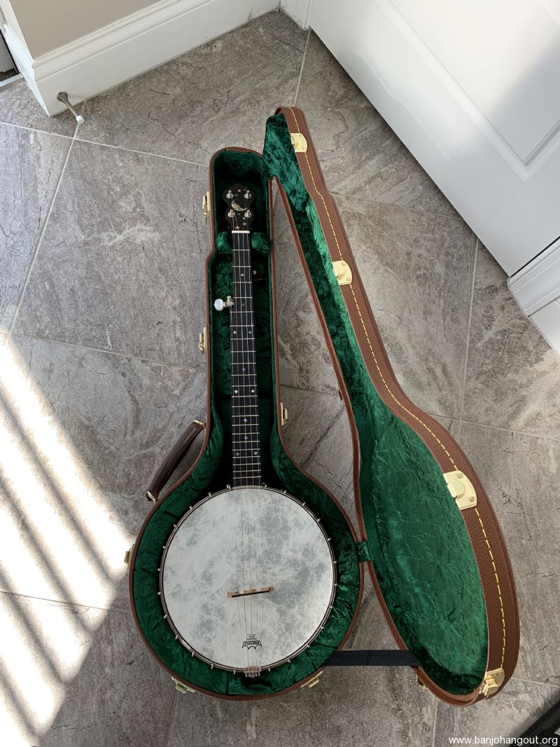 Awesome 11" Cedar Mountain Banjo Rosewood L2 Model & Superior Hard Case