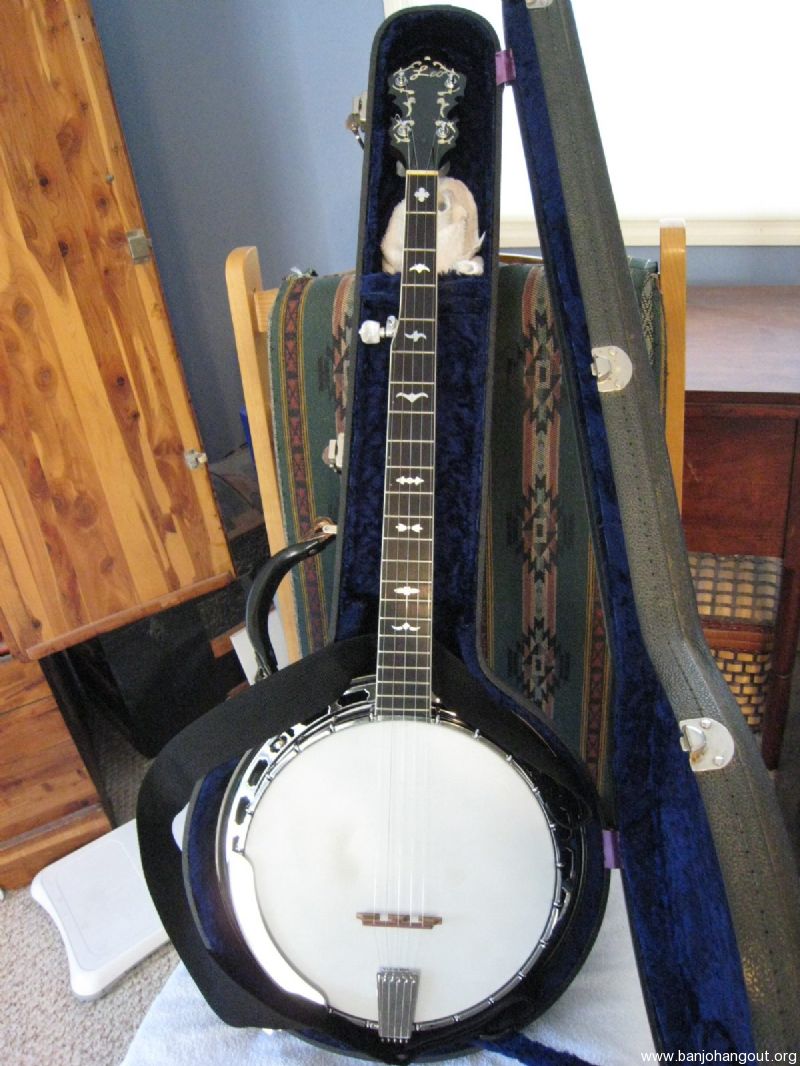 Fender Leo Banjo and Gibson Case Used Banjo For Sale at