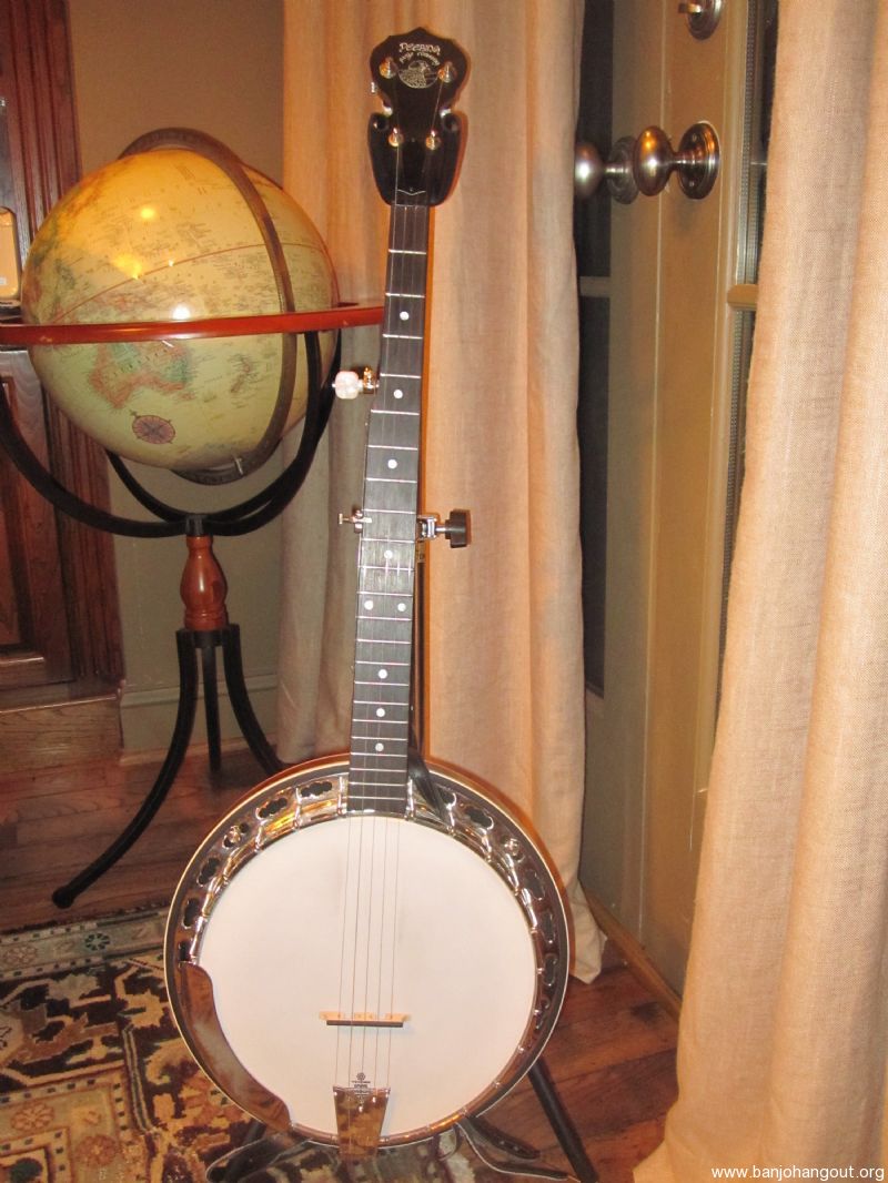 DEERING SIERRA BANJO KEITH TUNERS 5TH STRING CAPO (sold pending payment) Used Banjo For Sale