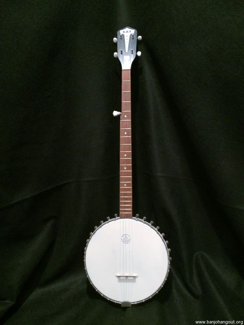 Dating kay banjos