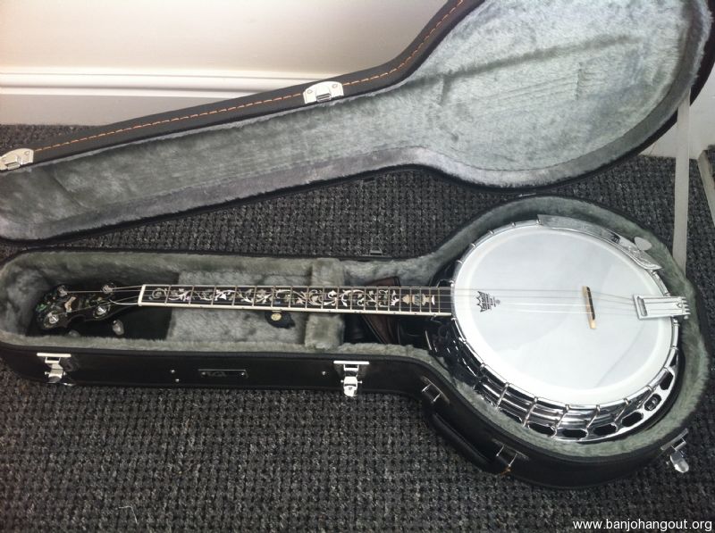 Gold Tone TS250AT 19 Fret Irish Tenor Banjo. Setup Left Hand Used