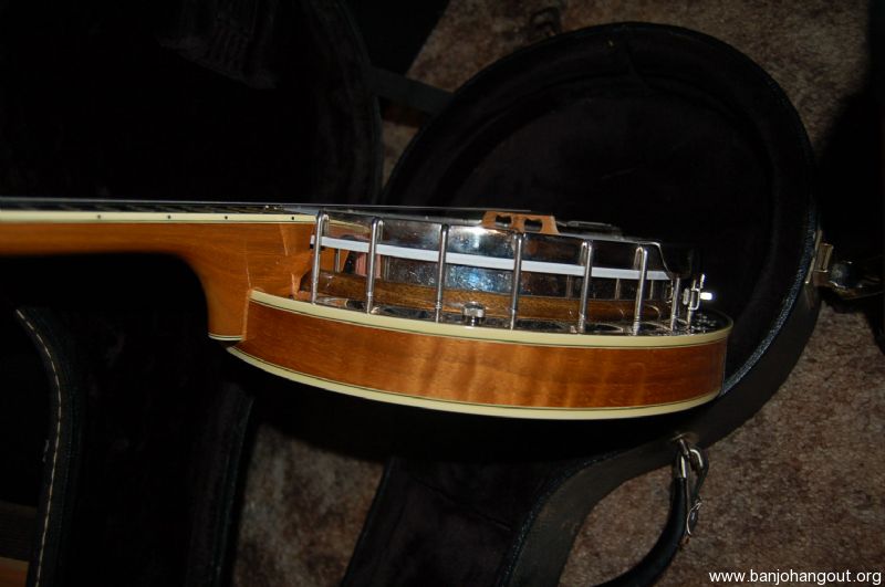 1991 Stelling Bellflower w/ Original case. Sale Pending Used Banjo