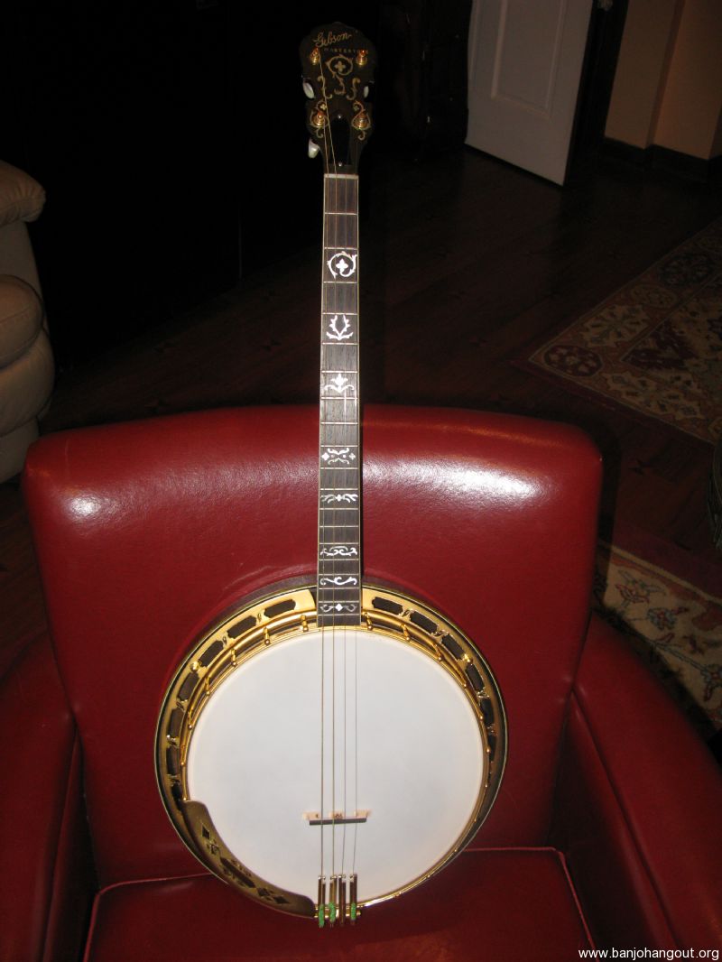 1001 Banjos The Tsumura Collection & Gibson TB-5 Tenor Banjo 