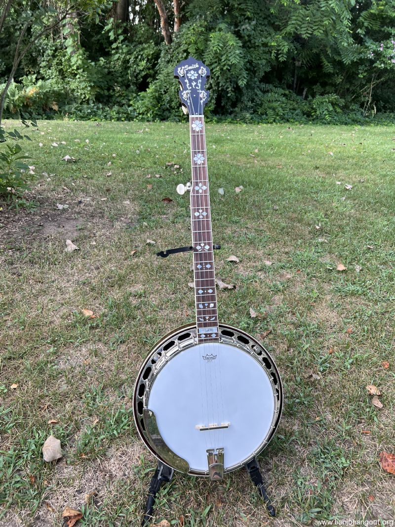 sold pending funds*** Smith Legend Maple Banjo w/audio Used Banjo For