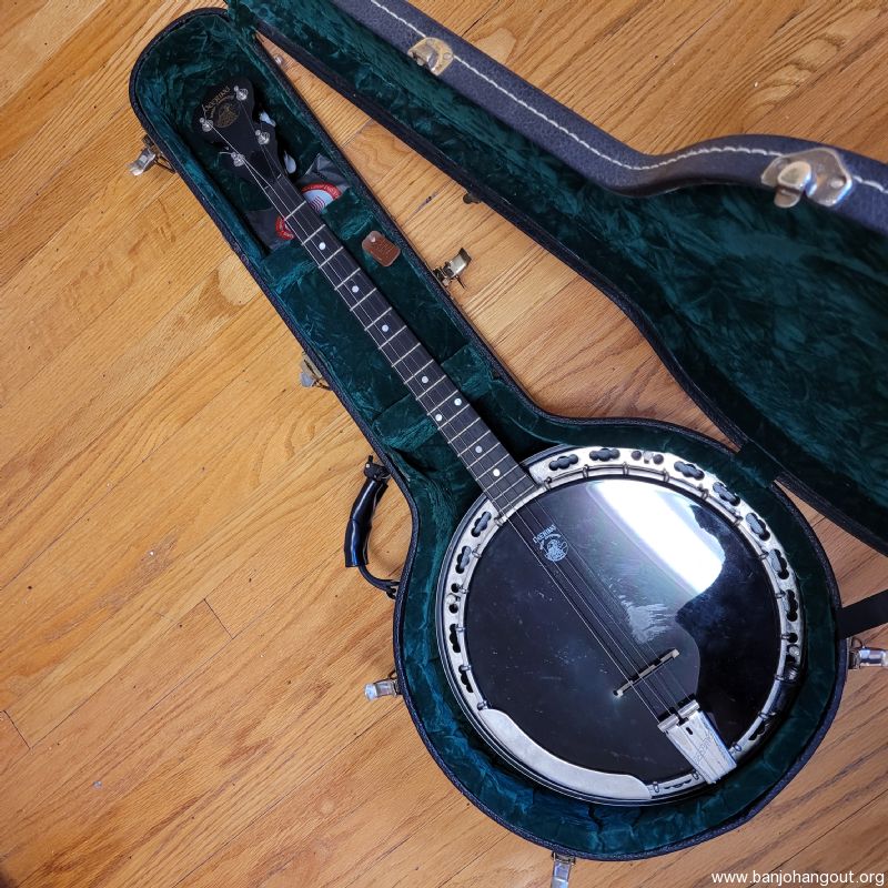 Deering Sierra 19 fret banjo Used Banjo For Sale at