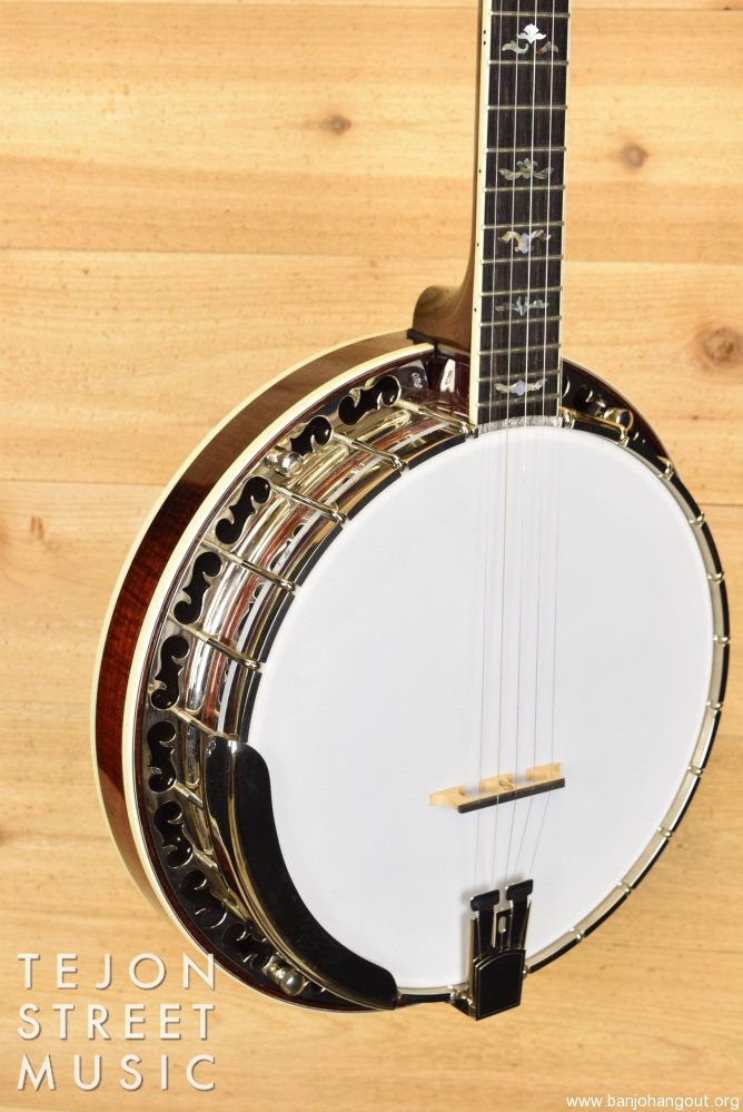 New OME Monarch Bluegrass Banjo Used Banjo For Sale from Banjo Vault