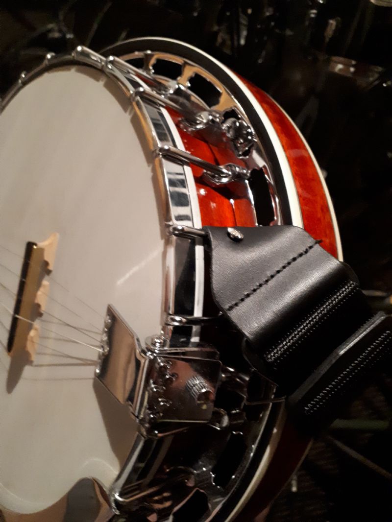 Attaching Strap Properly Discussion Forums Banjo Hangout
