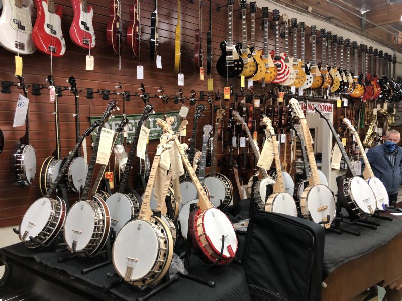 Northern California music stores that carry banjos? Discussion Forums