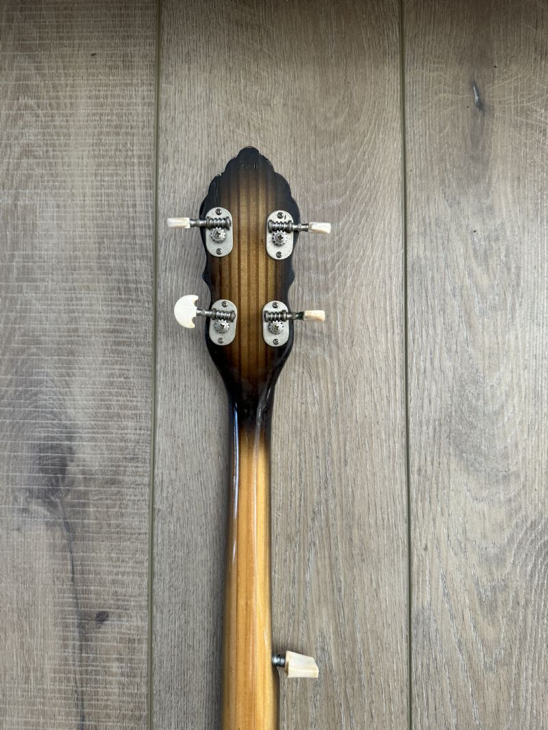 Pirles banjo deals