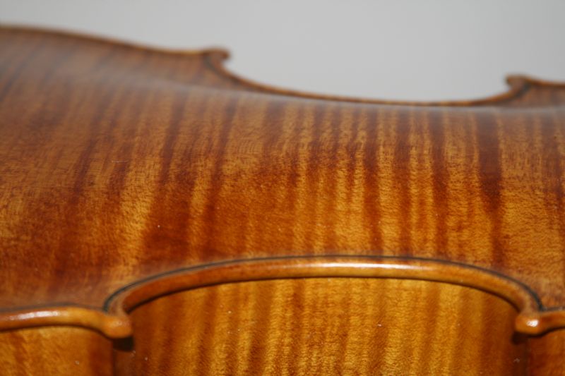 violin finish - Discussion Forums - Fiddle Hangout