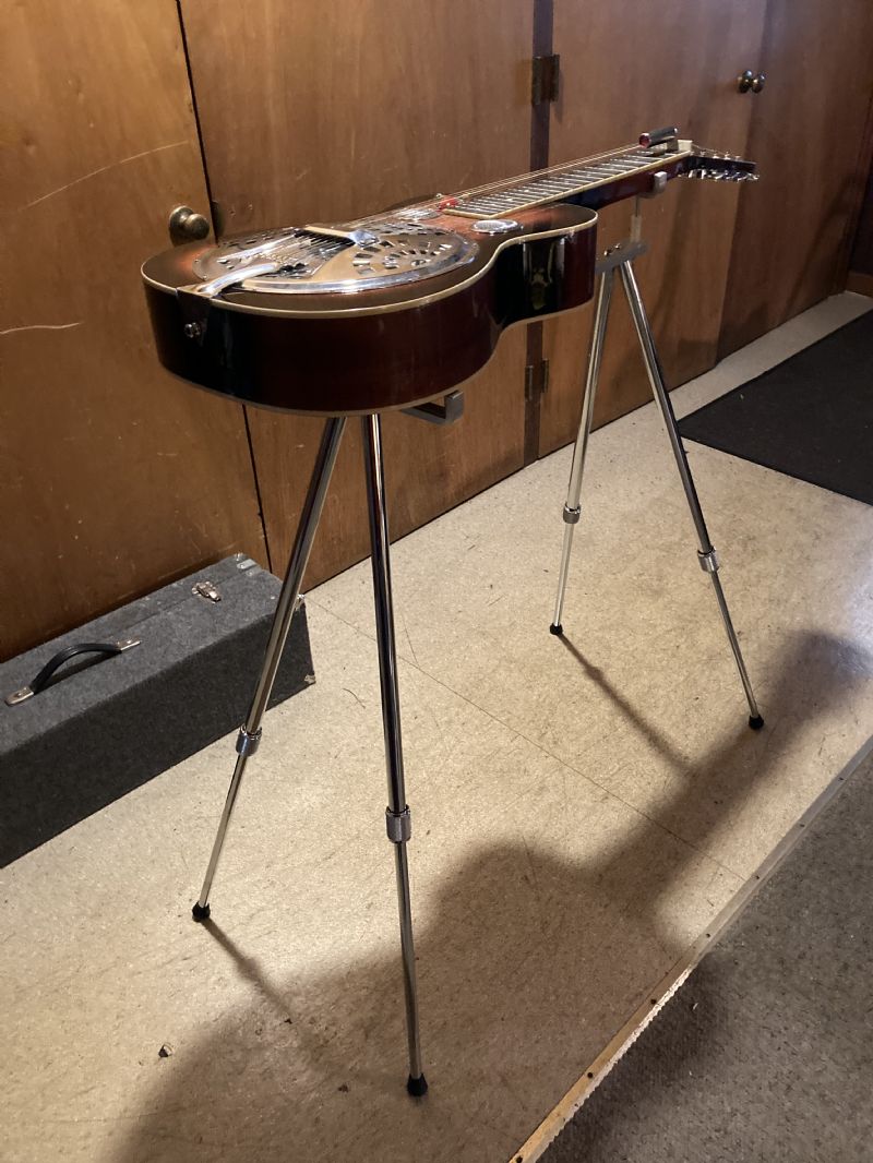 Dobro stand cheap